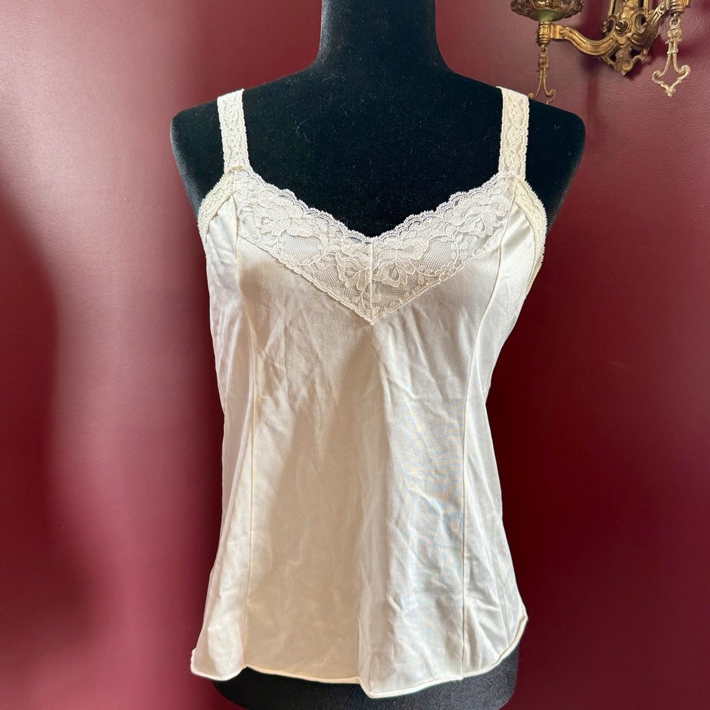 VTG 60s Deena Women Lace Trim Ivory Nylon Cami Top 34 S‎ M Coquette Camisole USA